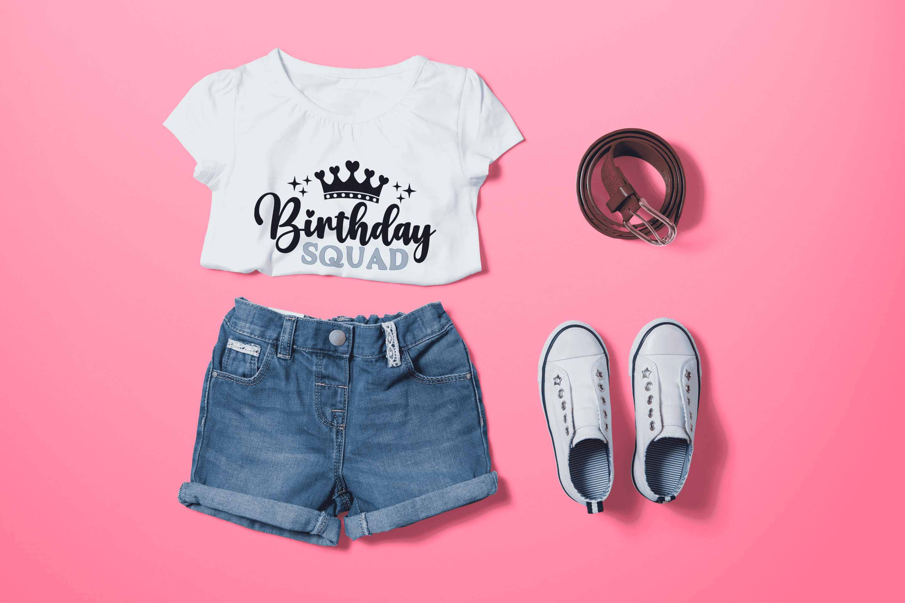 Celebra tu cumpleaños con estilo con la camiseta Birthday Squad - Designed4you - 4